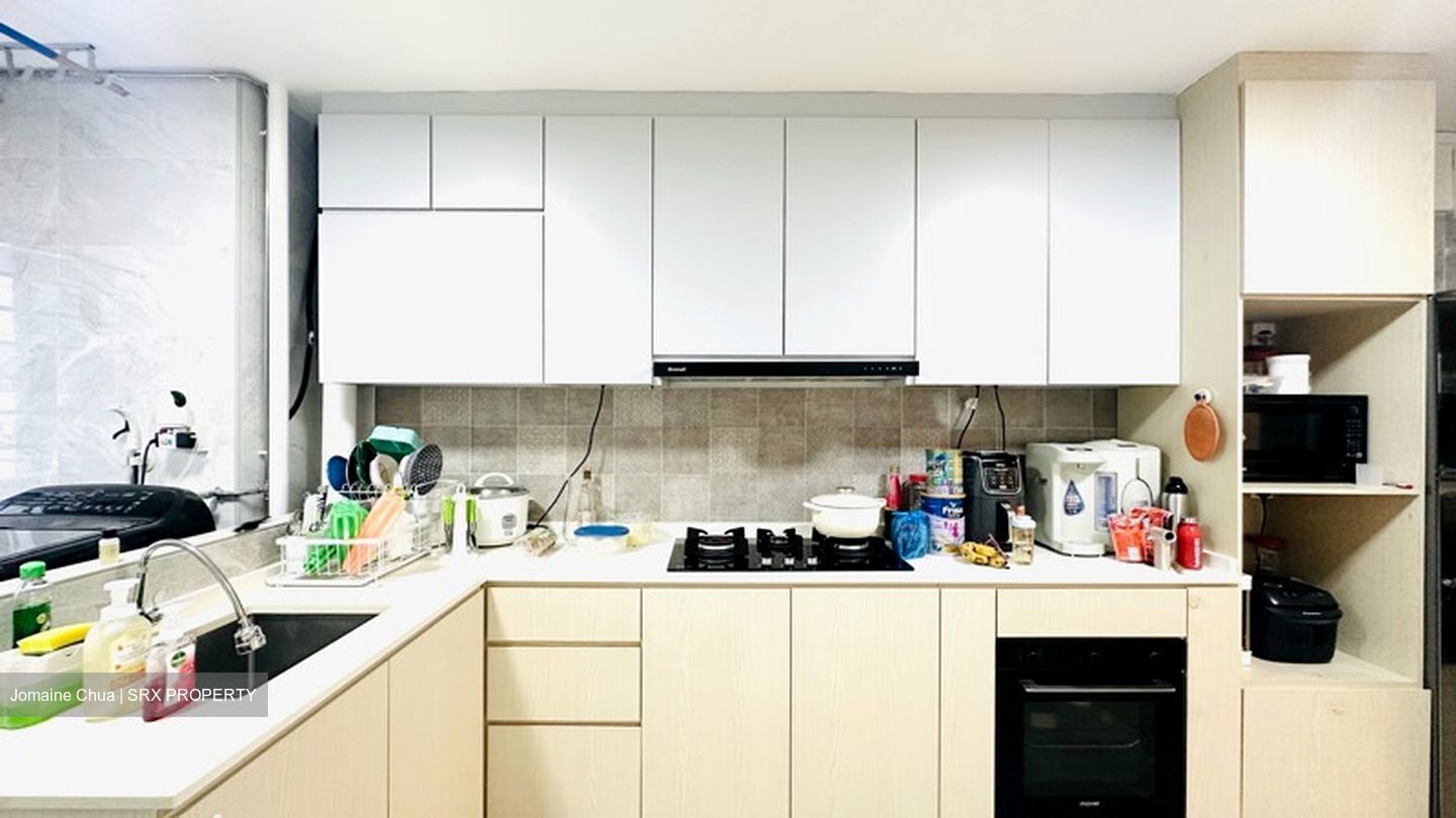 Blk 301 Serangoon Avenue 2 (Serangoon), HDB 3 Rooms #557368961